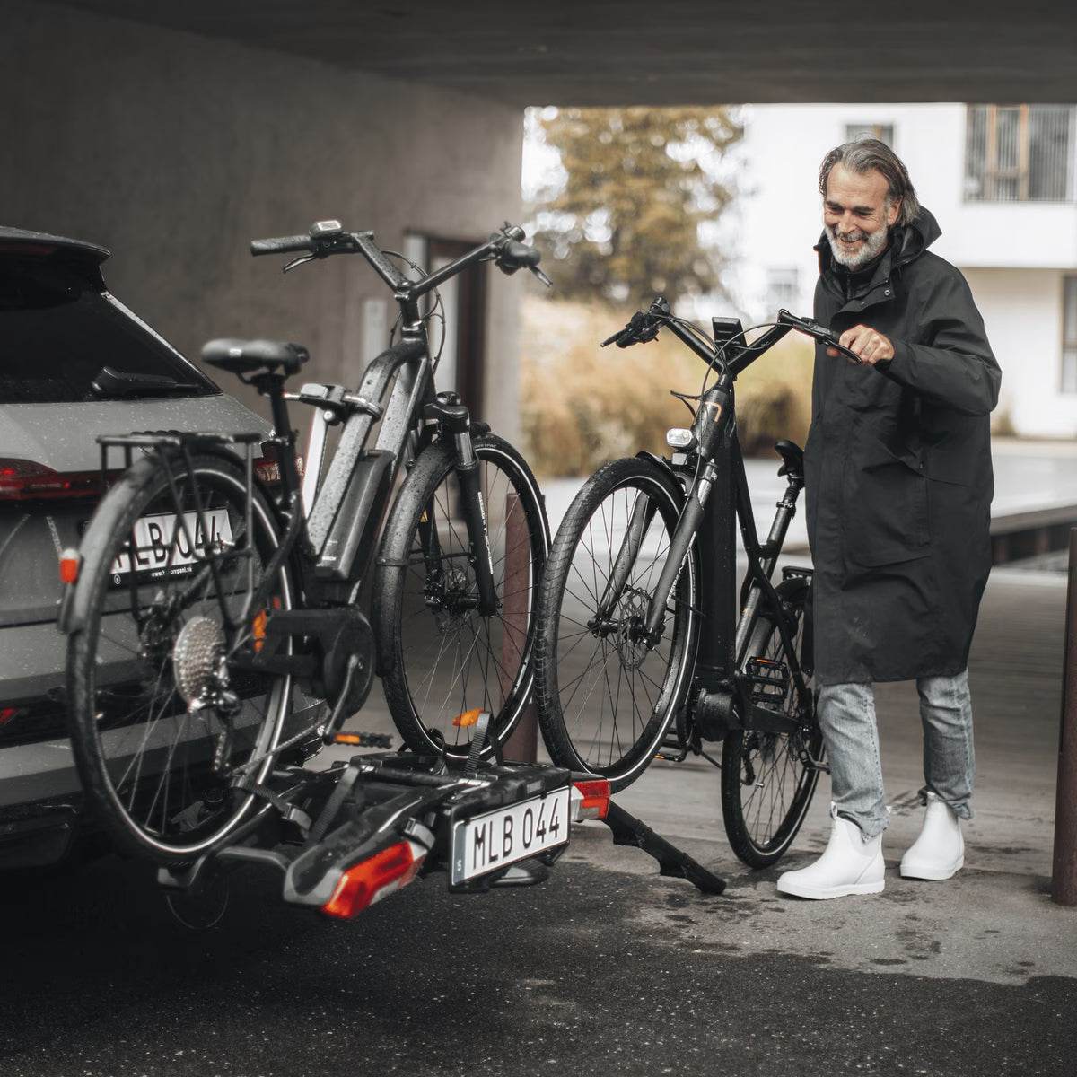 Epos 2 Platform Hitch Bike Rack - Suburban Ski and Bike