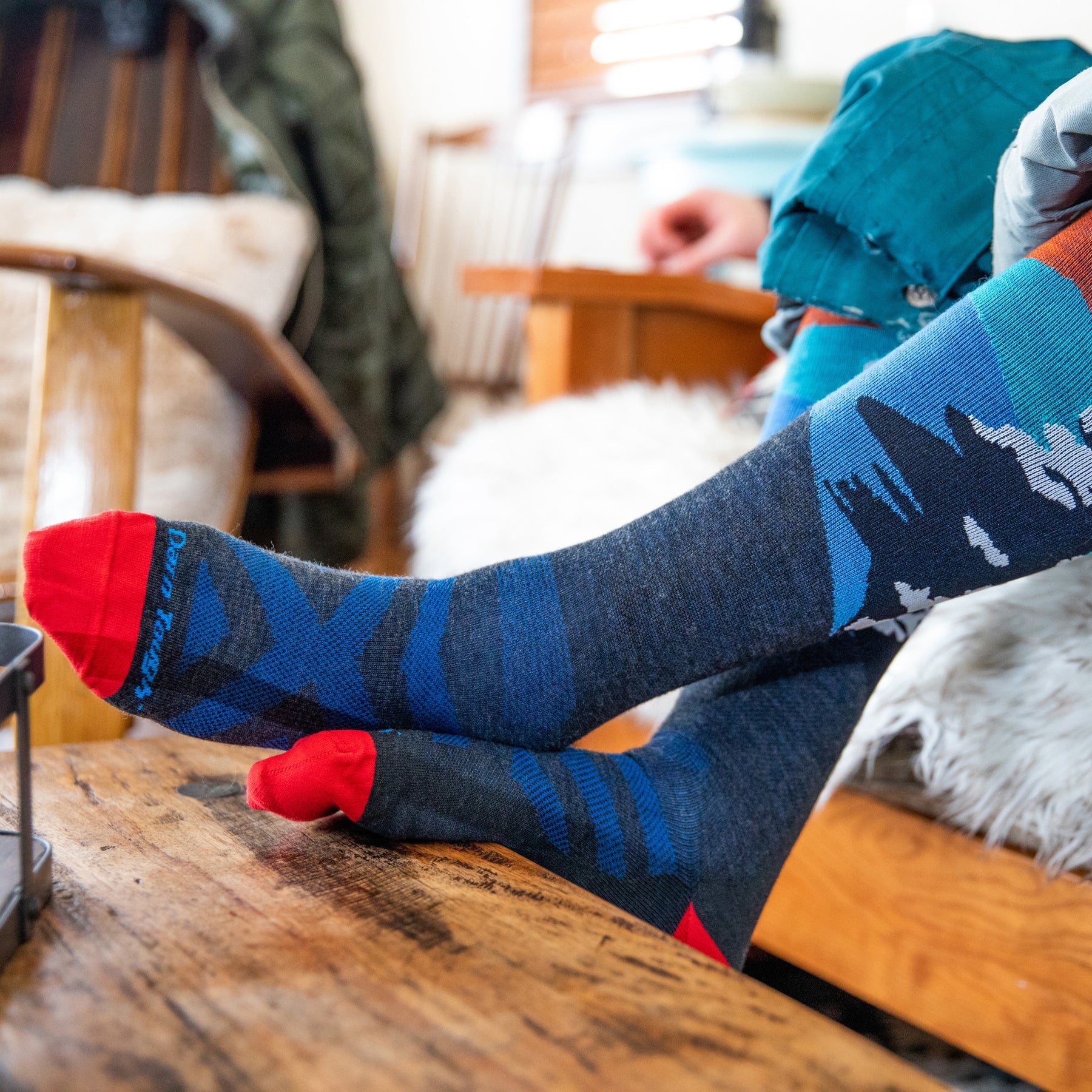 Men's Solace Over-the-Calf Lightweight Ski & Snowboard Sock