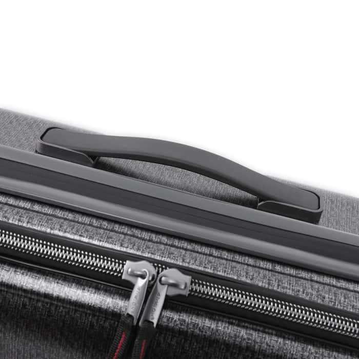 The Vault Hardshell Rolling Ski Case