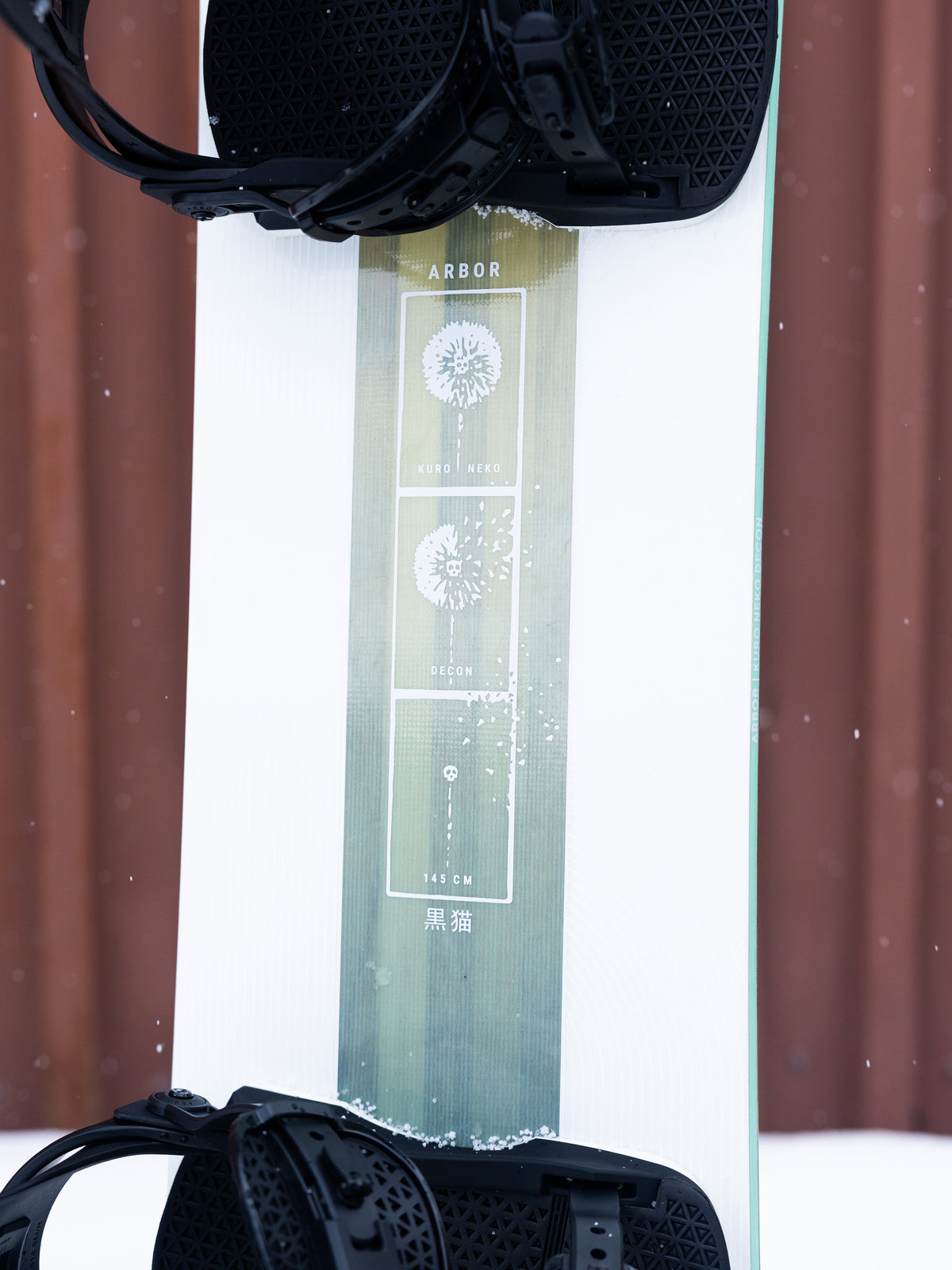 Arbor Kuro Neko Decon Women's Snowboard 2027