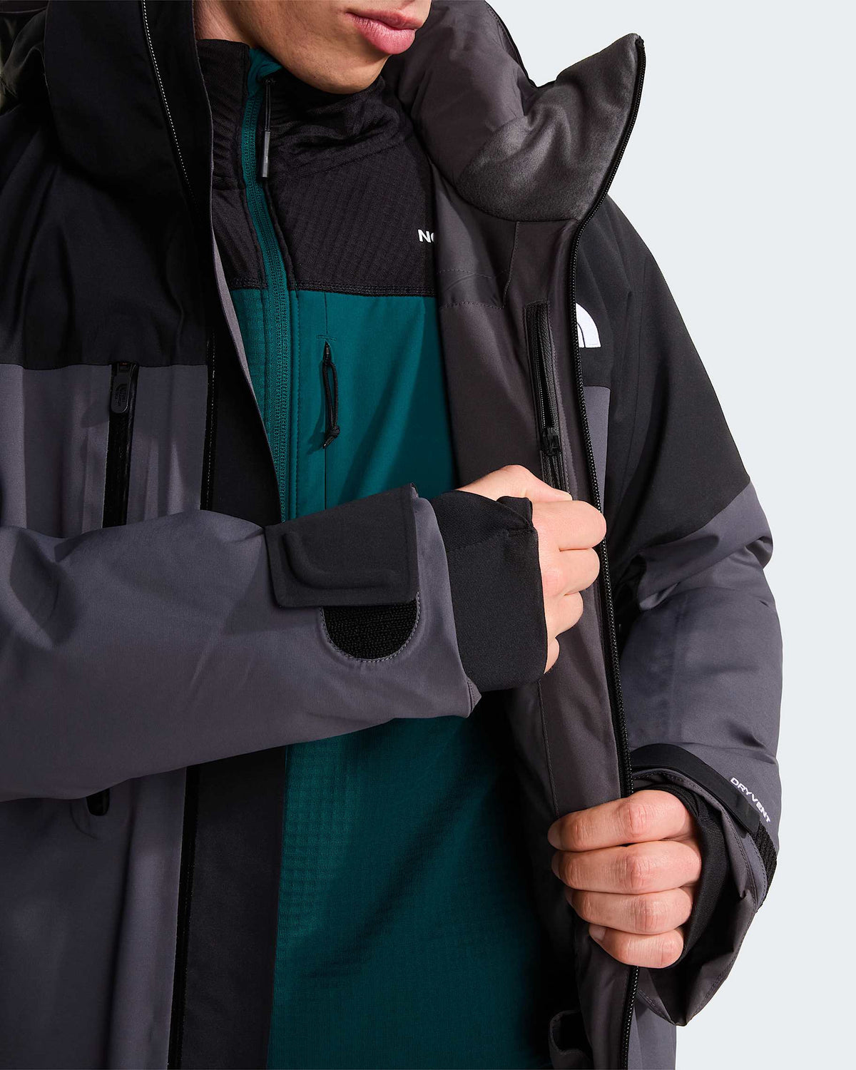 The North Face Men's Chakal Insulated Ski & Snowboard Jacket
