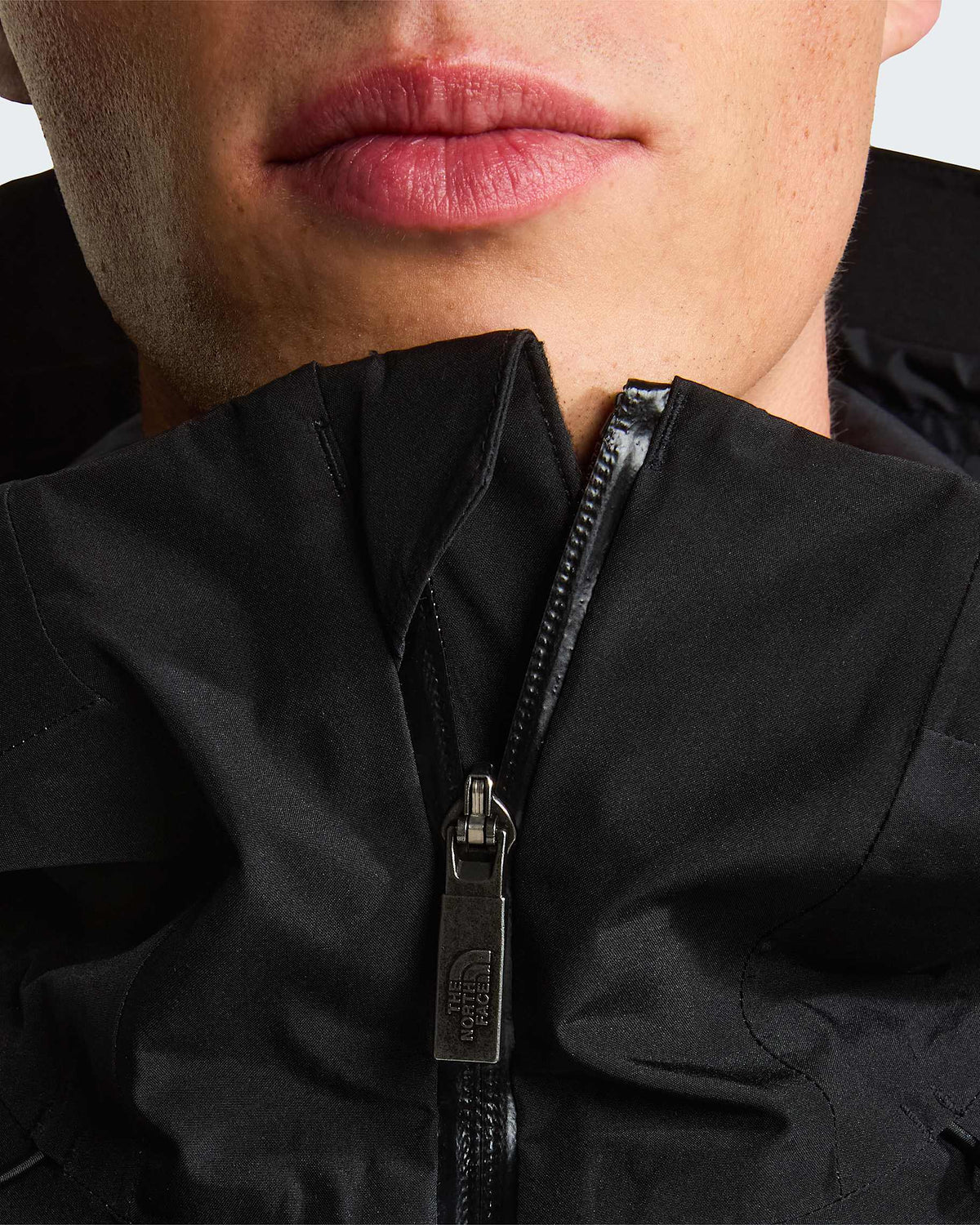 The North Face Men's Descendit Ski & Snowboard Insulated Jacket