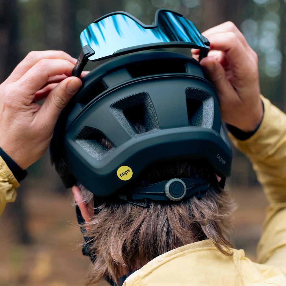 Engage MIPS Trail Helmet