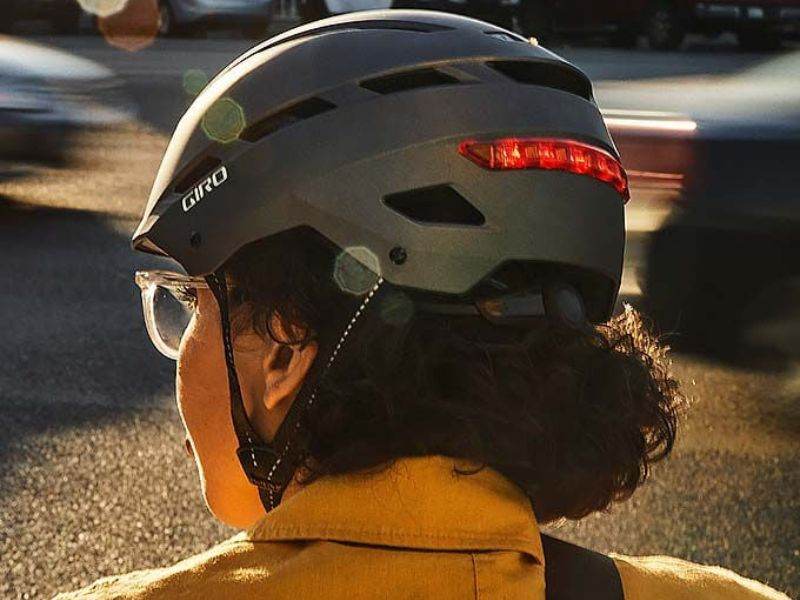 Escape MIPS Helmet - Suburban Ski and Bike