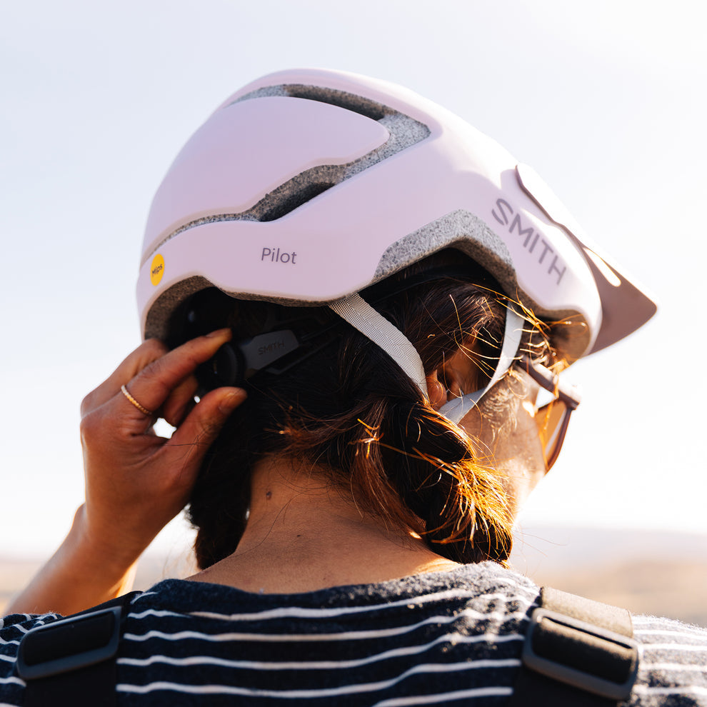 Pilot MIPS Trail Helmet