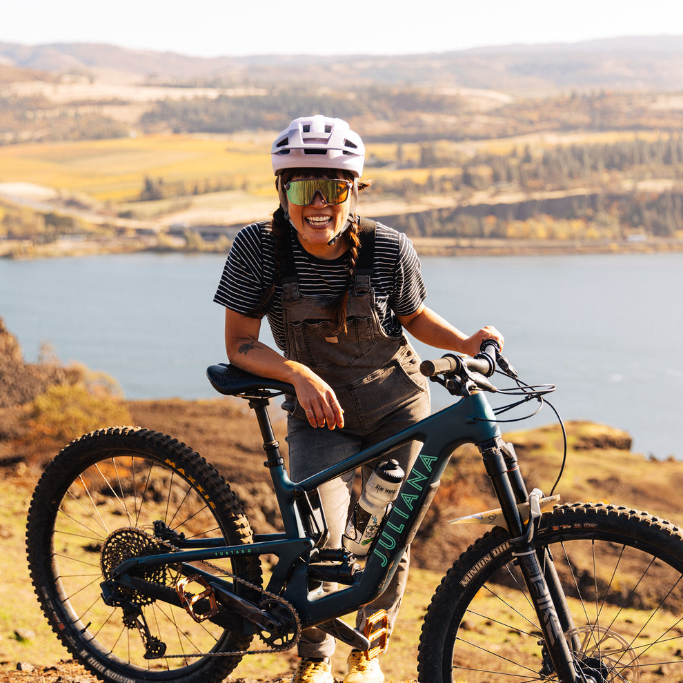 Pilot MIPS Trail Helmet