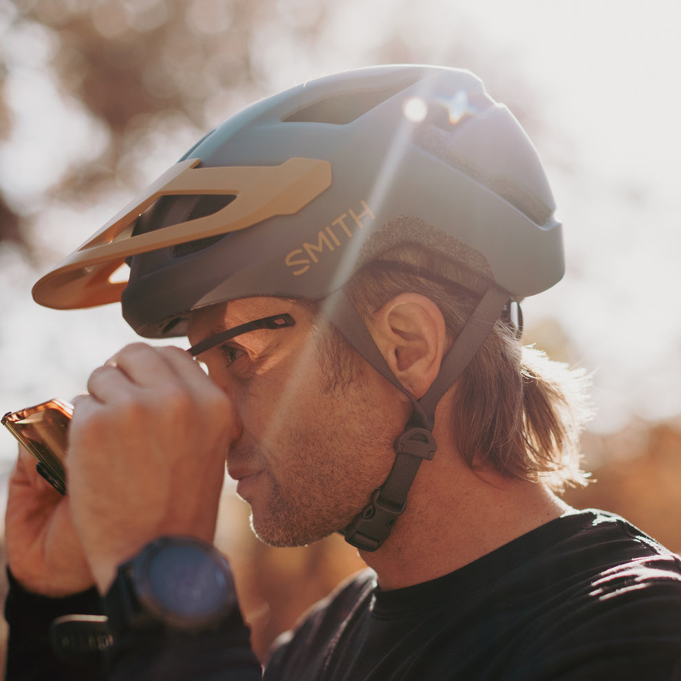 Pilot MIPS Trail Helmet