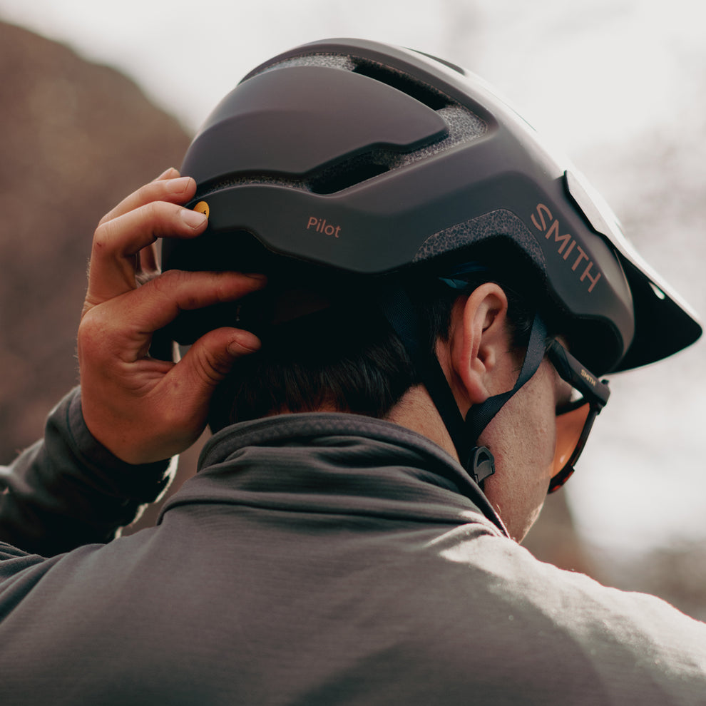 Pilot MIPS Trail Helmet