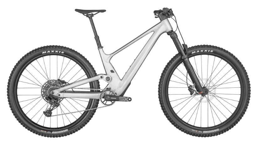 Genius 940 - Suburban Ski and Bike